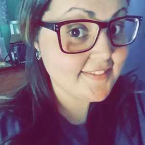 Meet your Posher, Alexis